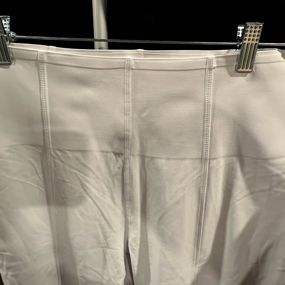 Halara White Control Top Adjustable Length Leggin… - image 4